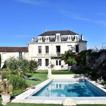 Bed and Breakfast Les Hirondelles Fleac Exterior foto