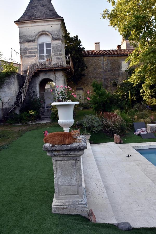 Bed and Breakfast Les Hirondelles Fleac Exterior foto