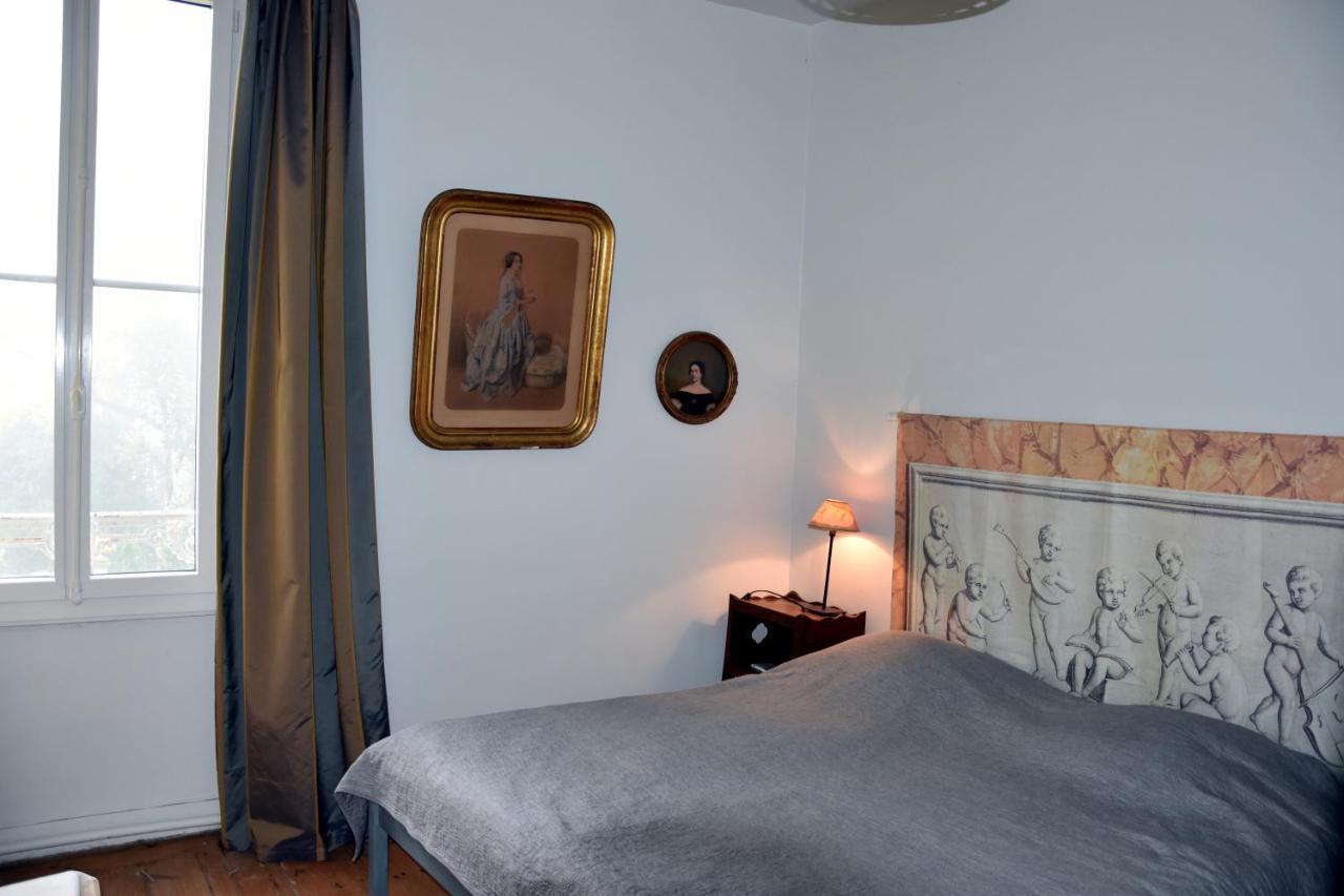 Bed and Breakfast Les Hirondelles Fleac Exterior foto